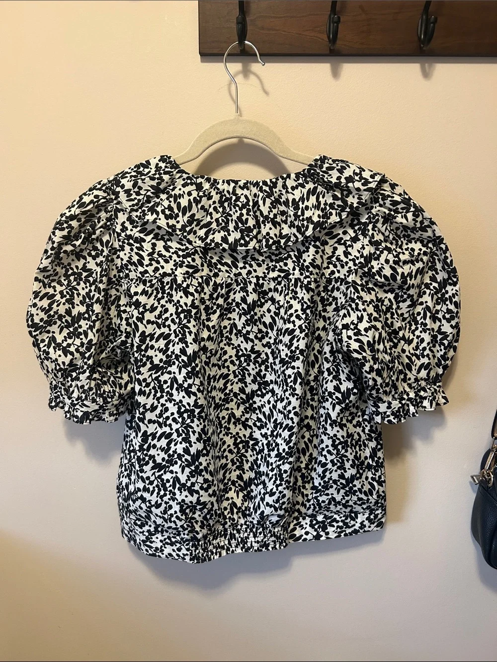 Madewell Black & Cream Floral Puff-Sleeve Blouse